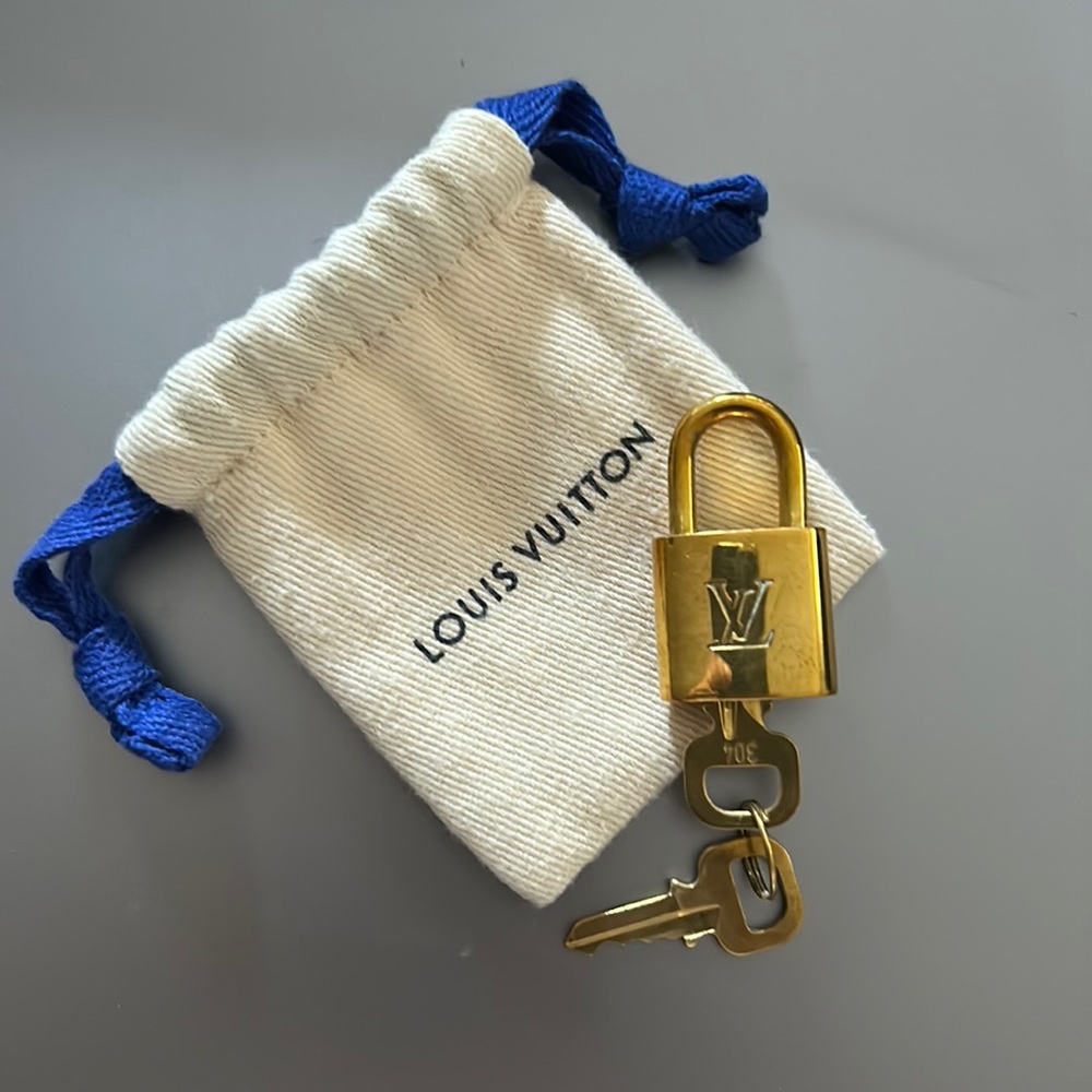 Lv Lock And Key - image 1